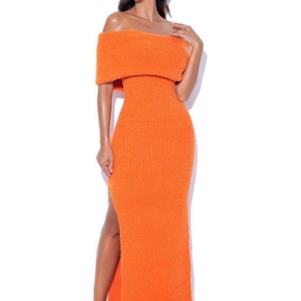 Miss circle k orange maxi sweater dress
